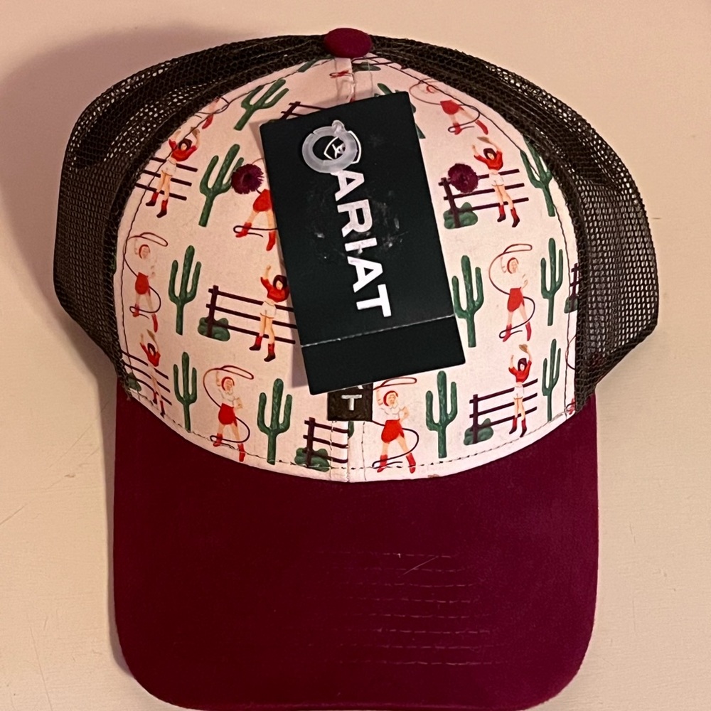 ARIAT women’s hat! NWT